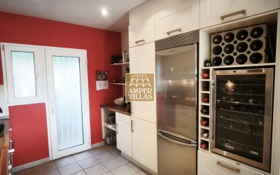 A beautiful bungalow located next to the Altea Golf Club.